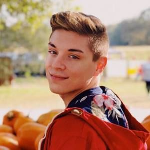 Meet your Posher, Blake